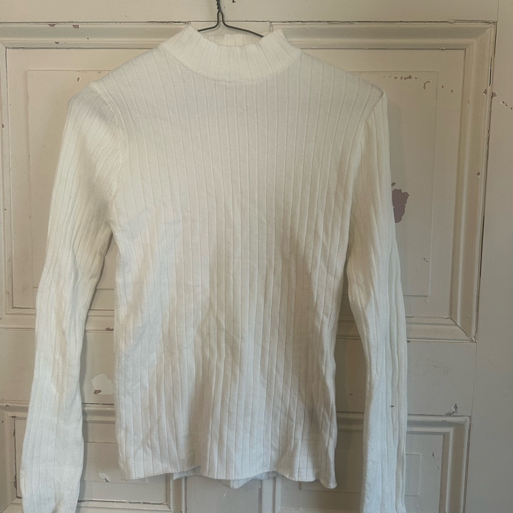 White Ribbed Long Sleeve Top